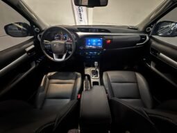 Toyota Hilux SRX 2025 completo