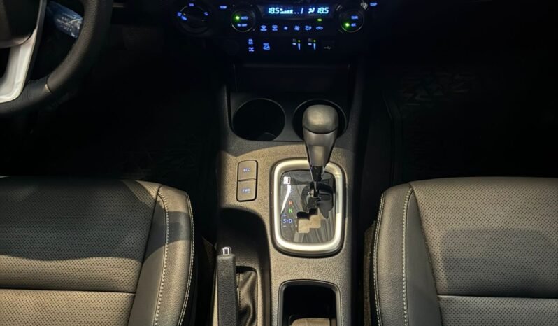 Toyota Hilux SRX 2025 completo