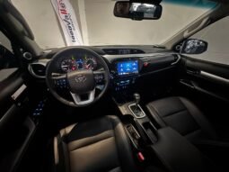 Toyota Hilux SRX 2025 completo
