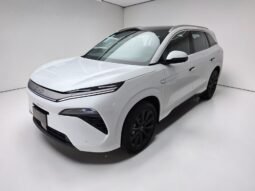 BYD Atto 8 2027 completo