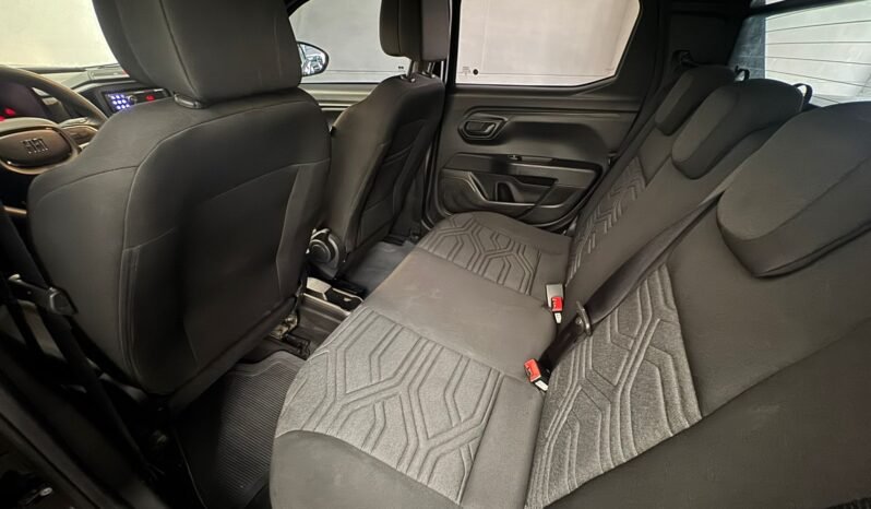 Fiat Strada Freedom 2025 completo