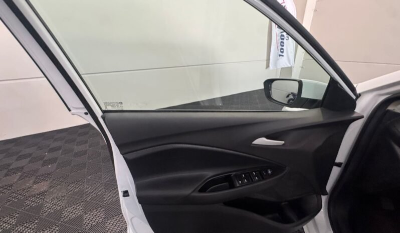 Chevrolet ONIX HATCH LT 2025 completo