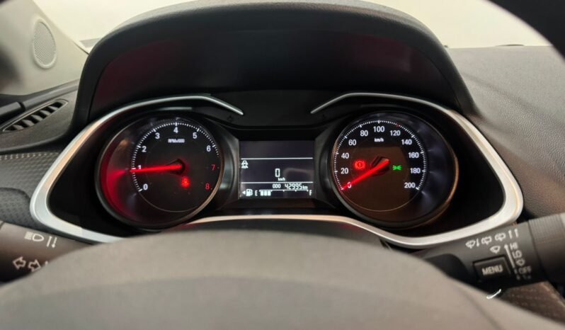 Chevrolet Onix Hatch LT 2025 completo