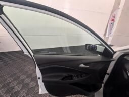 Chevrolet ONIX HATCH LT 2024 completo