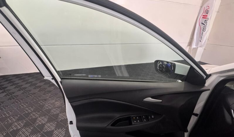 Chevrolet ONIX HATCH LT 2024 completo