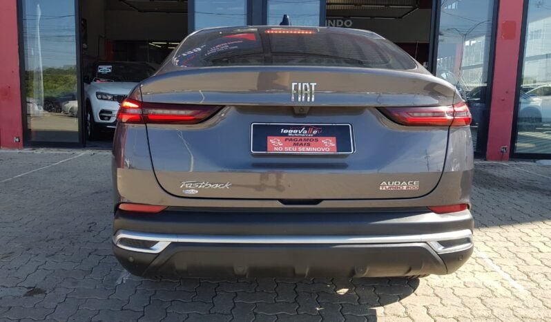 Fiat Fastback Audace 2024 completo
