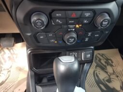 Jeep Renegade Long. 2025 completo