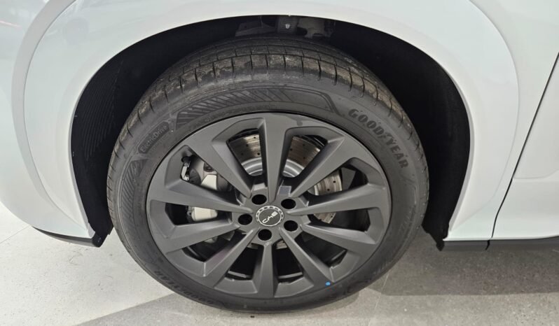 BYD Atto 8 2027 completo