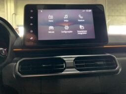 Renault OROCH Iconic 2025 completo
