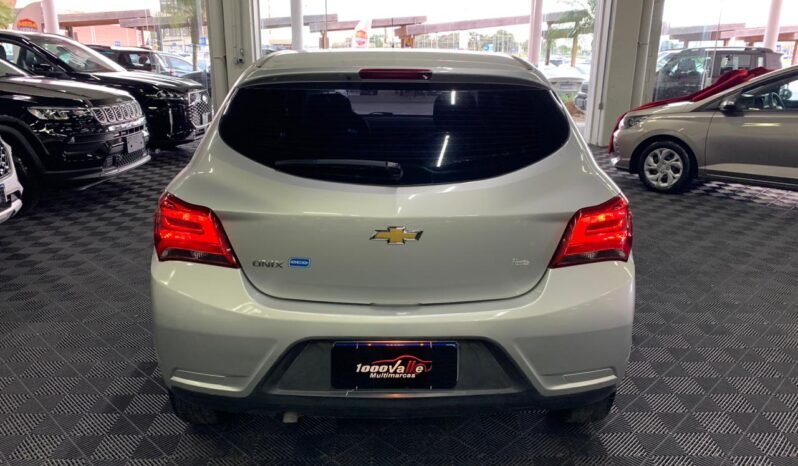 Chevrolet ONIX HATCH ADVANTAGE 2018 completo