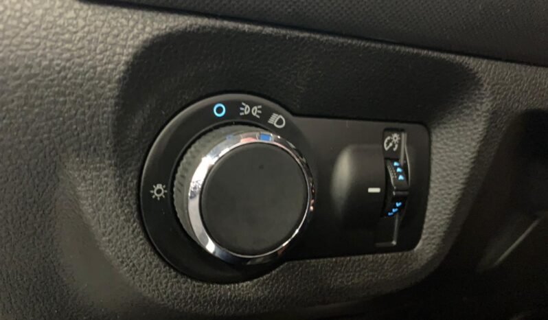 Chevrolet ONIX HATCH ADVANTAGE 2018 completo