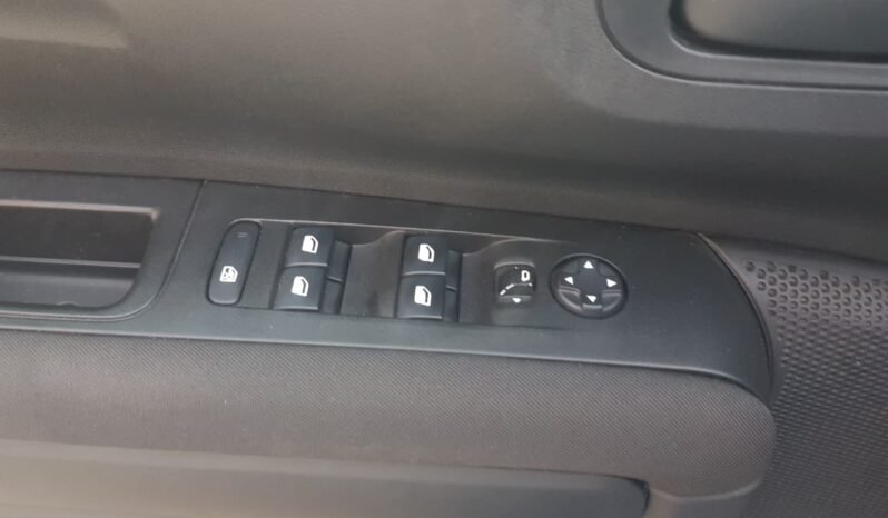 Citroën C4 CACTUS LIVE 2022 completo