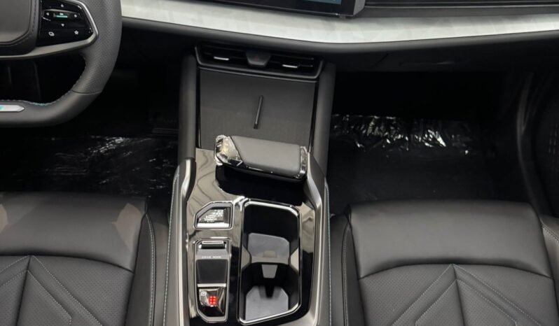 CHANGAN UNI-T IFINITY 2027 completo