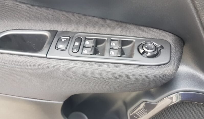 Jeep Renegade Altitude T270 2027 completo