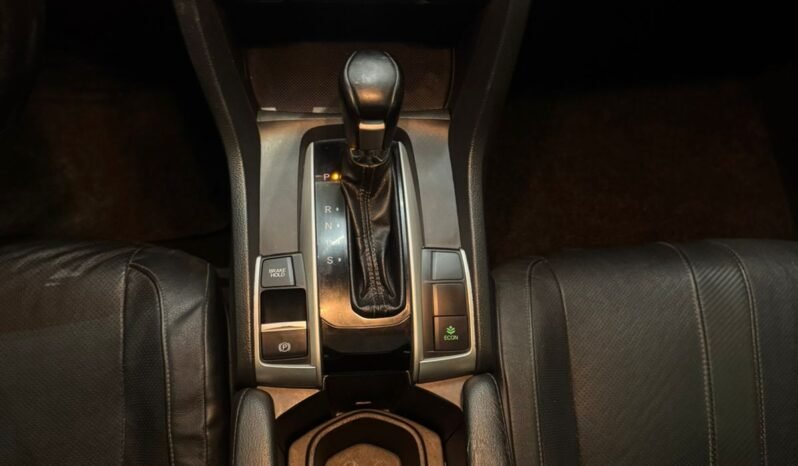 Honda Civic Sedan TOURING 2017 completo