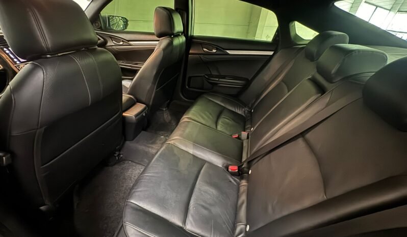 Honda Civic Sedan TOURING 2017 completo