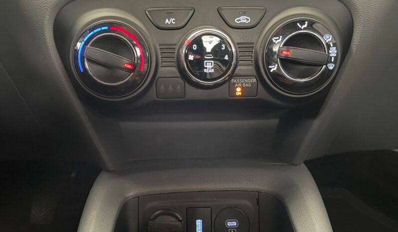 Hyundai HB20S Comfort Plus 2025 completo