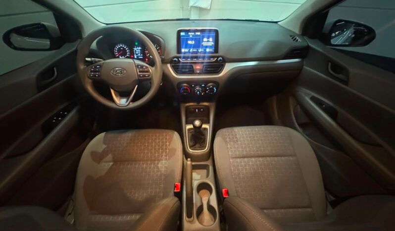 Hyundai HB20S Comfort Plus 2025 completo
