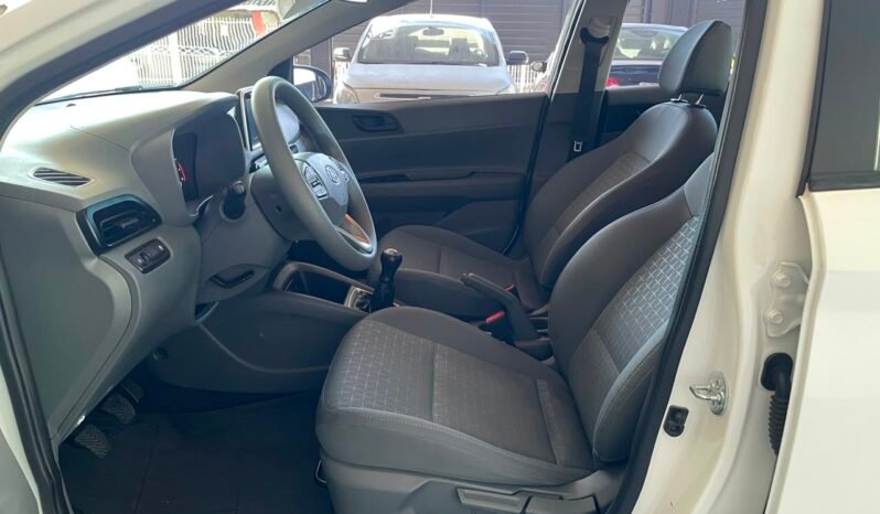 Hyundai HB20S Comfort Plus 2025 completo