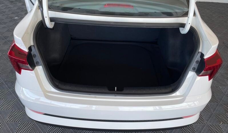 Hyundai HB20S Comfort Plus 2025 completo