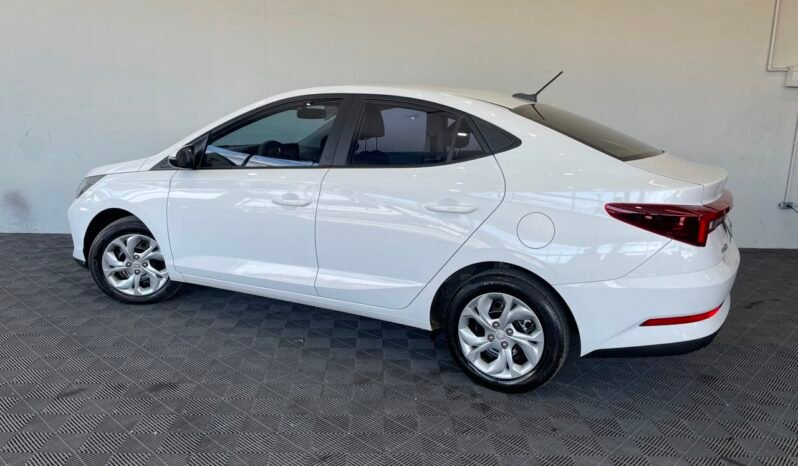 Hyundai HB20S Comfort Plus 2025 completo
