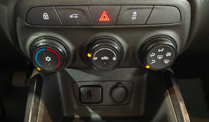 Chevrolet ONIX HATCH 2025 completo