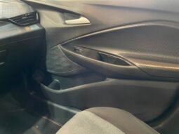 Chevrolet ONIX HATCH 2025 completo