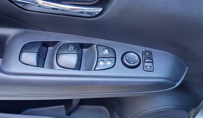 Nissan KICKS Play Sense 2025 completo