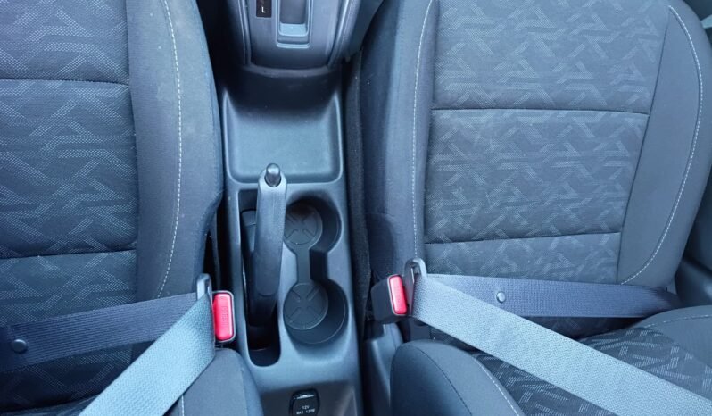 Nissan KICKS Play Sense 2025 completo