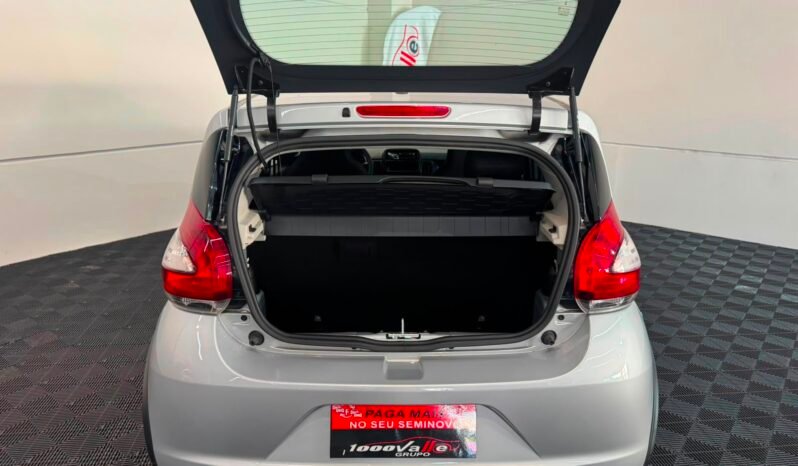 Fiat MOBI LIKE 2025 completo