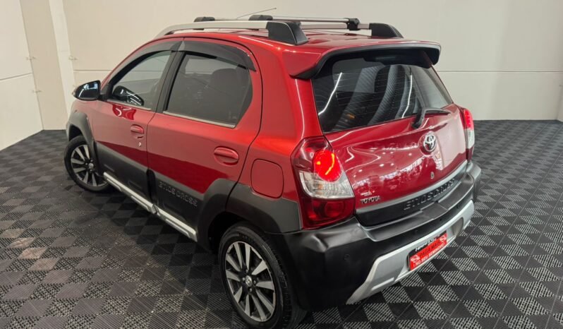Toyota ETIOS CROSS 2016 completo
