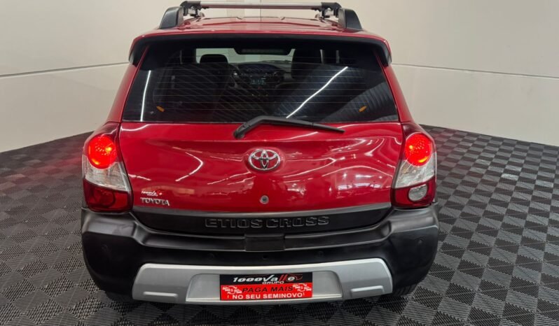 Toyota ETIOS CROSS 2016 completo