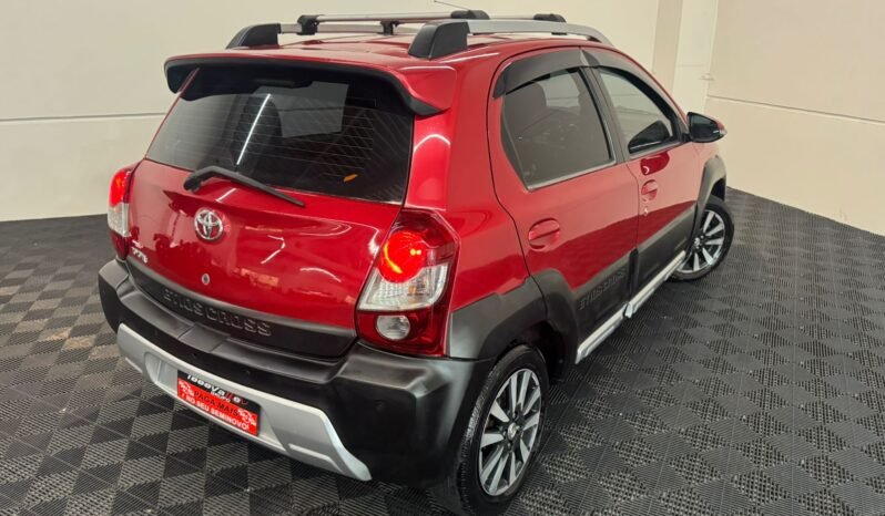 Toyota ETIOS CROSS 2016 completo