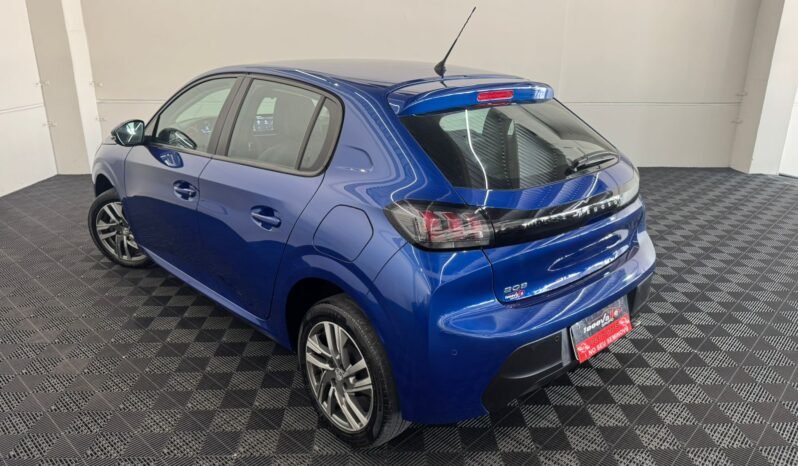 Peugeot 208 Allure 2023 completo