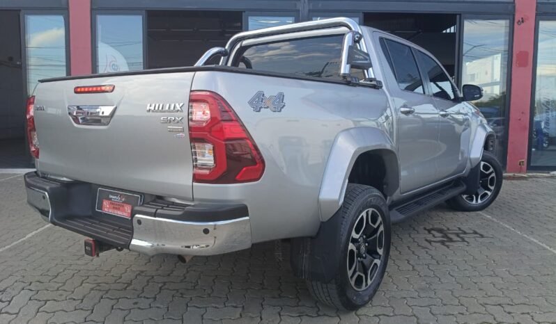 Toyota Hilux CD SRX Plus 2024 completo