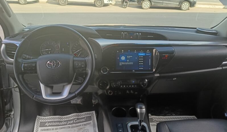 Toyota Hilux CD SRX Plus 2024 completo