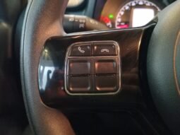 Fiat Mobi Trekking 2022 completo