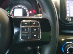 Fiat Mobi Trekking 2022 completo
