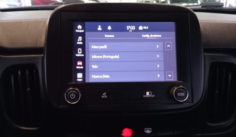 Fiat Mobi Trekking 2022 completo