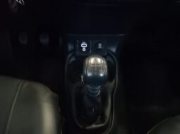 Fiat Mobi Trekking 2022 completo