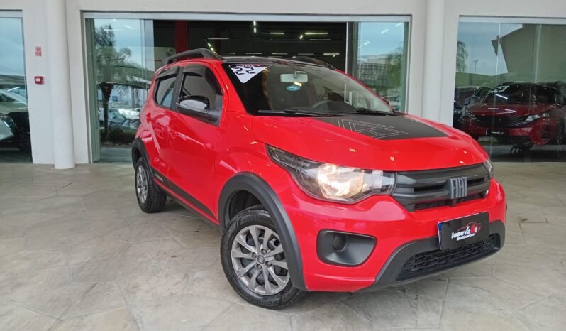 Fiat Mobi Trekking 2022 completo