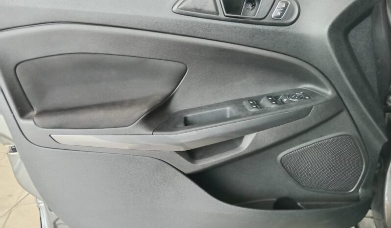Ford EcoSport SE 2021 completo