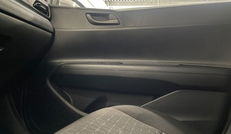 Hyundai HB20 Comfort 2026 completo