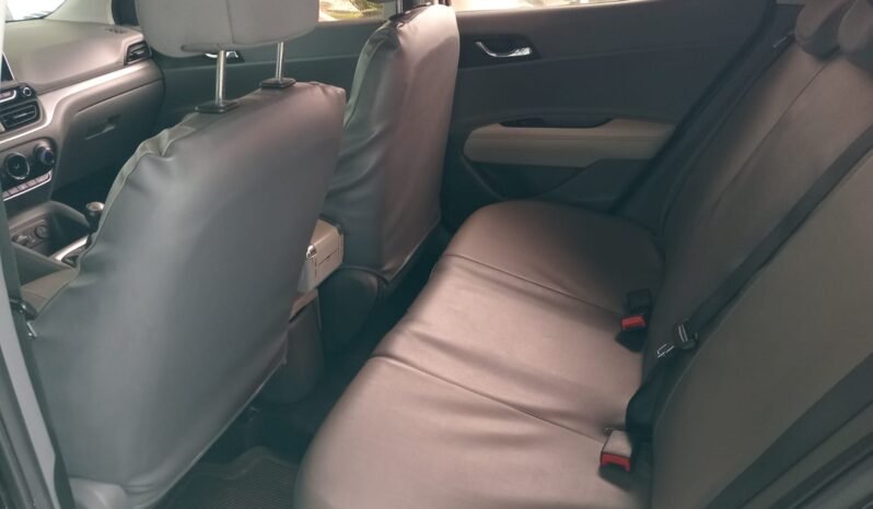 Hyundai HB20S Evolution 2021 completo