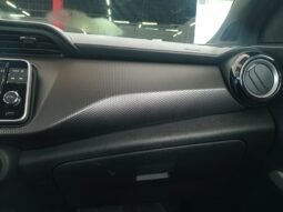 Nissan KICKS SV 2020 completo