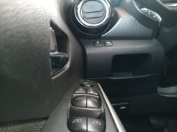 Nissan KICKS SV 2020 completo