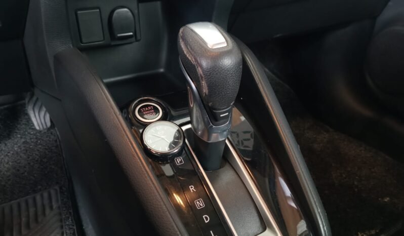Nissan KICKS SV 2020 completo