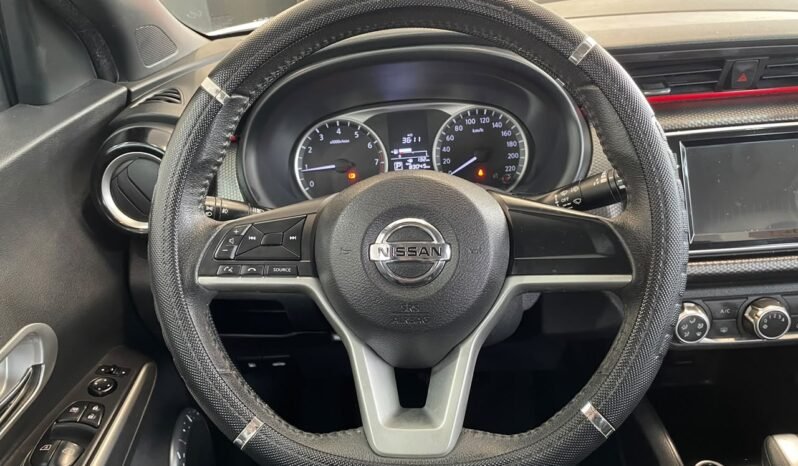 Nissan KICKS SV 2019 completo