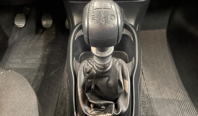 Fiat MOBI LIKE 2025 completo