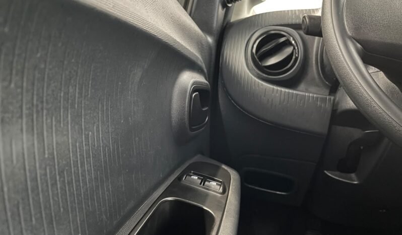 Fiat MOBI LIKE 2025 completo